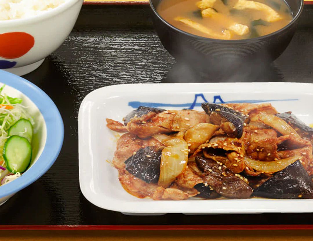 松屋「豚と茄子の辛味噌炒め定食」