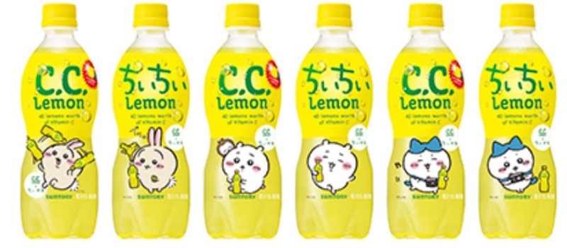 サントリー×ちいかわ「C．C．レモン」「ちいちいレモン」500mlコラボデザイン ※左が正面デザイン、右が裏面デザイン