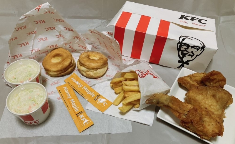 KFC 最もお得な1100円パック＋“追加でおトク”な「コールスロー(S)2個」