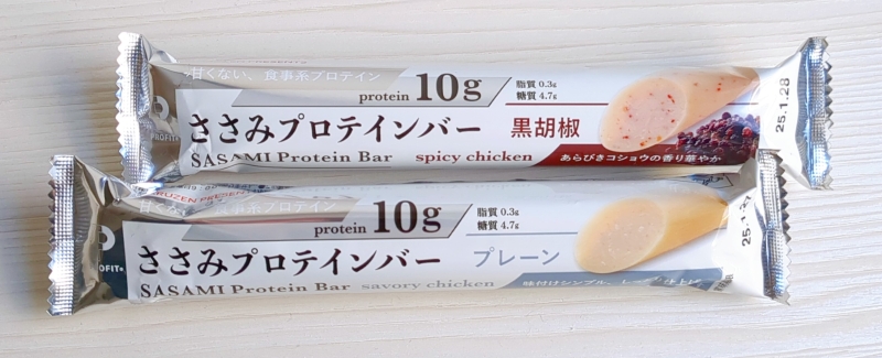 「PROFITささみプロテインバー プレーン(60g)」「PROFITささみプロテインバー 黒胡椒 (60g)」